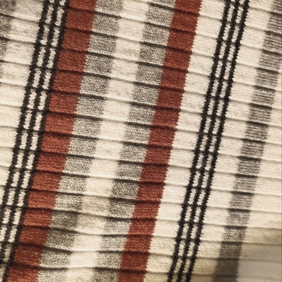 No Boundaries Long Sleeve Mockneck in Juniors Large - Picture 6 of 7